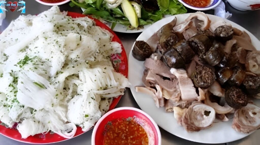 Những địa chỉ bánh hỏi lòng heo nổi tiếng ở Ninh Thuận