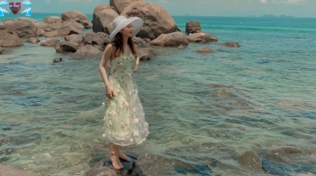 Chi phí tham quan, trải nghiệm