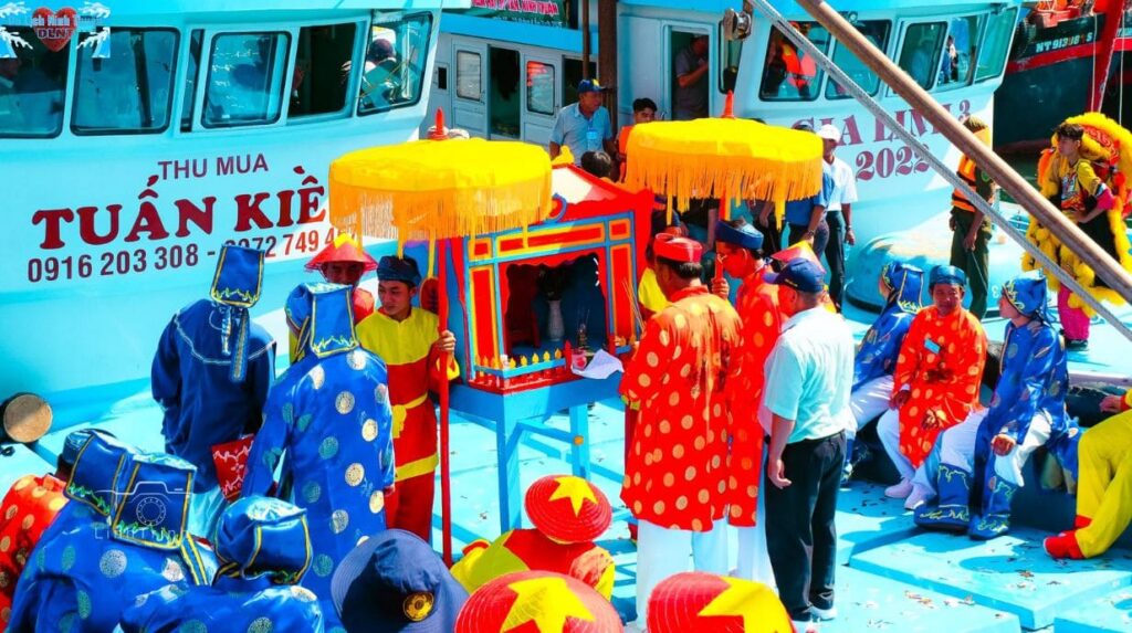 Các nghi thức chính trong Lễ hội Cầu Ngư