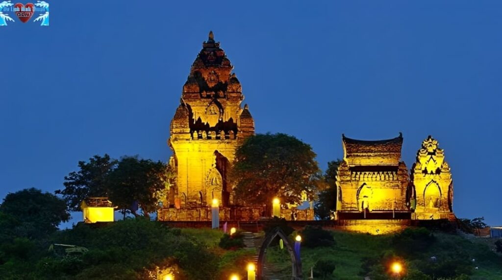 Những trải nghiệm không thể bỏ qua khi đến Tháp Po Klong Garai